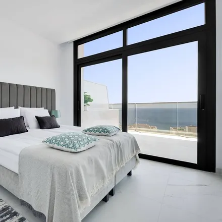 Rent this 3 bed apartment on Benidorm in Carrer de Ginés Cartagena, 03501 Benidorm