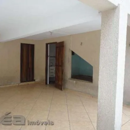 Buy this 3 bed house on Rua Ângelo Crepaldi in Vila Barros, Suzano - SP