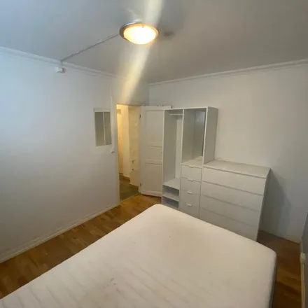 Rent this 1 bed apartment on Rogagaten 29 in 5055 Bergen, Norway