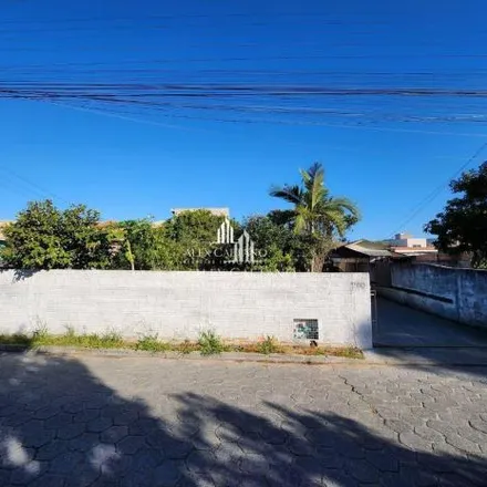Buy this 3 bed house on Rua Manoel Machado Aguiar in São João do Rio Vermelho, Florianópolis - SC