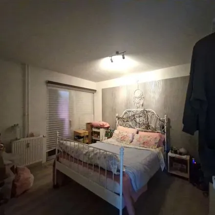 Rent this 2 bed apartment on Chaussée de Tongres 395 in 4000 Liège, Belgium