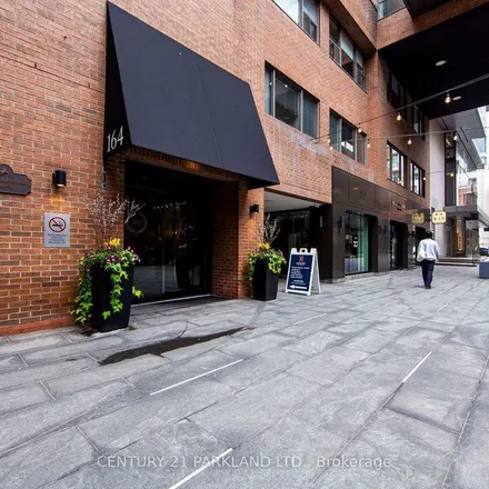Image 3 - 152 Cumberland Street, Old Toronto, ON M5R 3V5, Canada - Apartment for rent