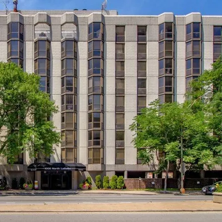 Rent this 1 bed apartment on The Park LaSalle in 1000-1030 West Wendell Street, Chicago