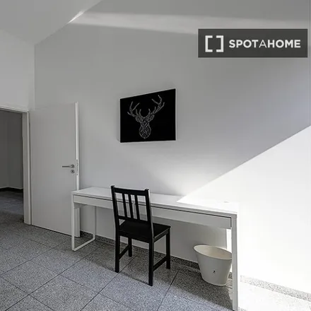 Rent this 5 bed room on Duisburger Straße 11 in 70376 Stuttgart, Germany