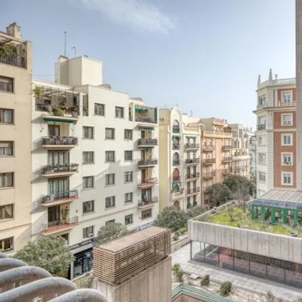 Image 5 - Torre de Valencia, Carril bici calle O'Donnell, 4, 28009 Madrid, Spain - Duplex for rent