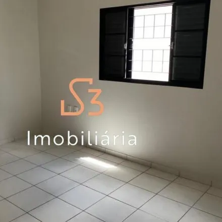 Buy this 3 bed house on Avenida Doutor Vicente Salles Guimarães in Alto Umuarama, Uberlândia - MG