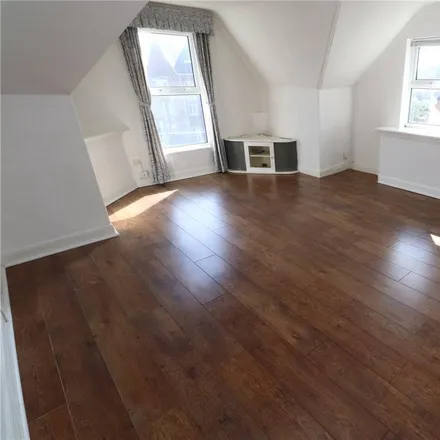 Image 7 - The King's Gap, Hoylake, CH47 1HE, United Kingdom - Apartment for rent
