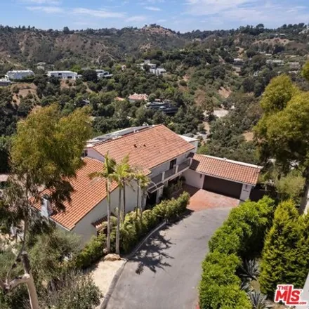 Image 4 - 9714-9716 Oak Pass Road, Beverly Hills, CA 90210, USA - House for rent