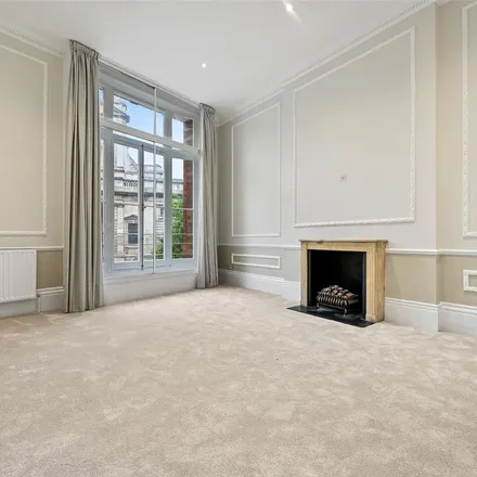 Image 1 - 61 Egerton Gardens, London, SW3 2BY, United Kingdom - Apartment for rent