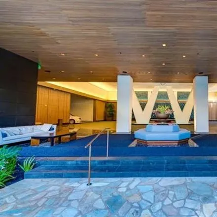 Buy this studio condo on The Ritz-Carlton in Kalaimoku Street, Honolulu