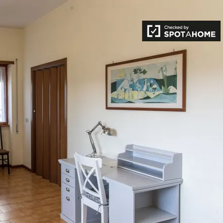 Image 4 - Via Giuseppe Mendozza, 00128 Rome RM, Italy - Apartment for rent