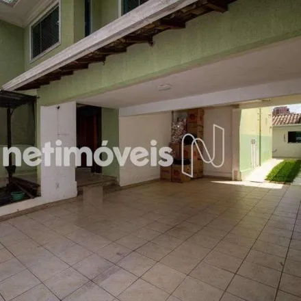 Buy this 6 bed house on Colégio Santa Mária Minas Providência - Unidade Conjunto Taquaril in Rua Gleucy José de Oliveira 100, Regional Leste