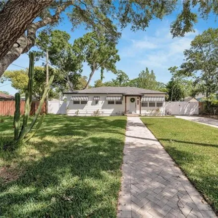 Buy this 4 bed house on 1534 Turner Street in Clearwater, FL 33756
