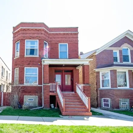 Rent this 2 bed apartment on 5051 West Berenice Avenue in Chicago, IL 60634