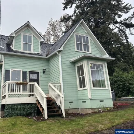 Buy this 4 bed house on 547 Nw B St in Willamina, Oregon