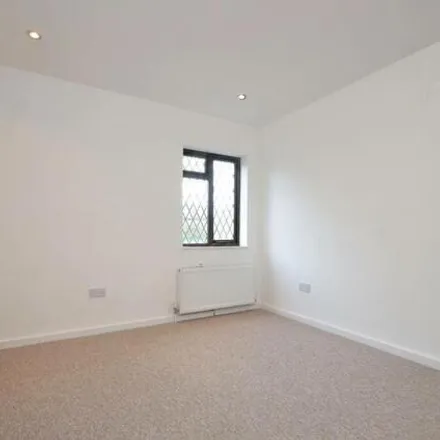 Image 3 - 67 Denzil Road, Guildford, GU2 7NQ, United Kingdom - Duplex for rent