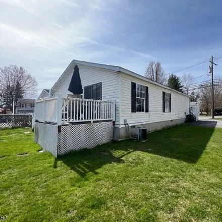 Image 2 - 921 Green Street, Phillipsburg, NJ 08865, USA - House for sale