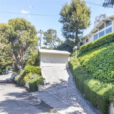 Image 1 - 6201 Quebec Drive, Los Angeles, CA 90068, USA - House for sale