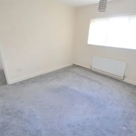Image 2 - Leasowe Road, Wallasey, CH45 8PA, United Kingdom - Apartment for rent