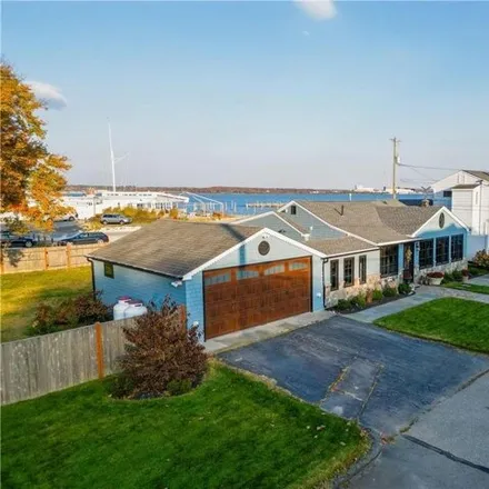 Image 3 - 3 North Drive, Crescent Park, East Lyme, CT 06357, USA - House for sale