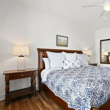 Rent this 3 bed condo on Galveston County in Texas, USA