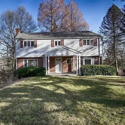 Rent this 4 bed house on 299 Woodland Road in Fox Chapel, Allegheny County