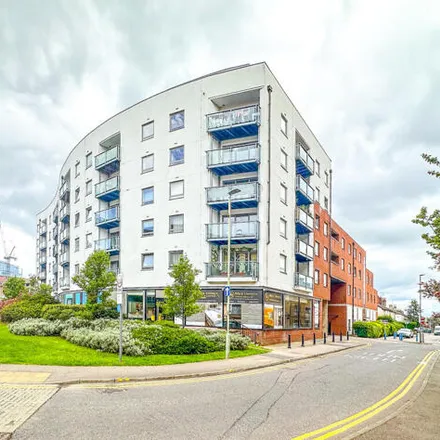 Buy this 2 bed apartment on Ashleigh Court in Beechen Grove, Watford