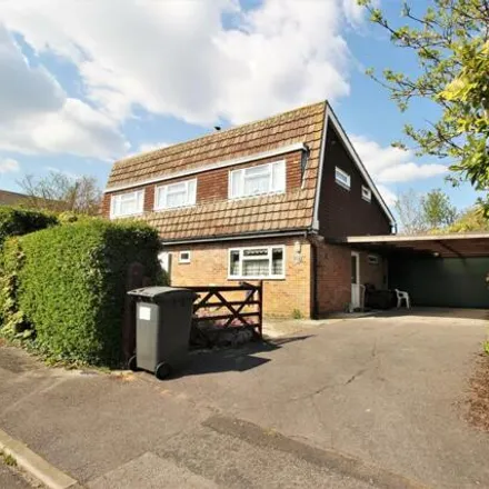 Buy this 4 bed house on 23 Hazelgrove in Clanfield, PO8 0LE