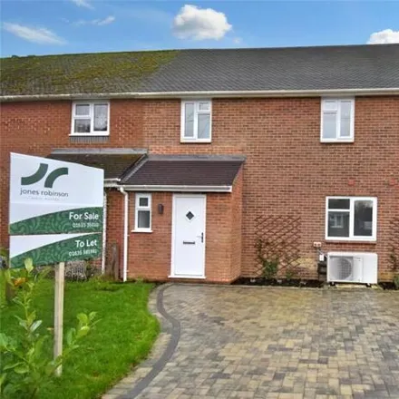 Image 3 - Holt Cottages, Basingstoke and Deane, RG19 8BH, United Kingdom - Duplex for sale