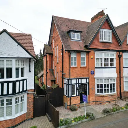 Buy this 5 bed duplex on Guilford Road in Leicester, LE2 2RD