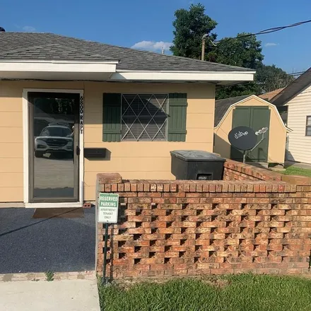 Rent this studio house on 6800 32nd Street in Groves, TX 77619