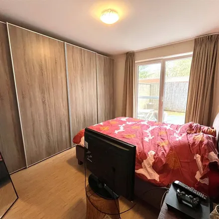Rent this 2 bed apartment on Kolleberglaan 41 in 3930 Hamont-Achel, Belgium