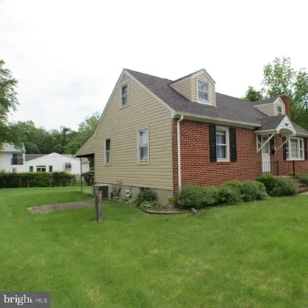 Image 3 - 471 Sycamore Road, Linthicum, Anne Arundel County, MD 21090, USA - House for sale