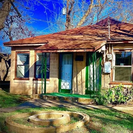 Rent this 2 bed house on 602 Jefferson Street in Bastrop, TX 78602