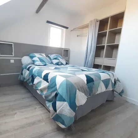 Rent this 2 bed house on 27930 Le Vieil-Évreux
