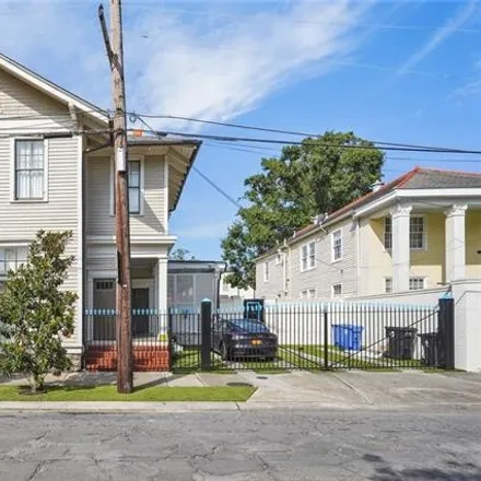 Rent this 2 bed duplex on 3031 Coliseum Street in New Orleans, LA 70115