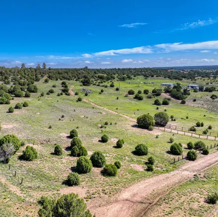 Image 8 - 2196 Sawmill Road, AZ 85923, USA - House for sale