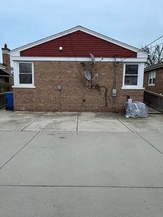 Image 4 - 6544 North Albany Avenue, Chicago, IL 60659, USA - House for rent