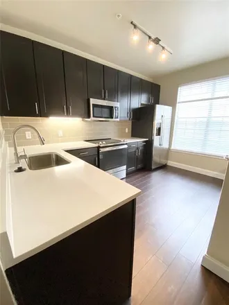 Image 1 - 5445 Caruth Haven Lane, Dallas, TX 75206, USA - Townhouse for rent