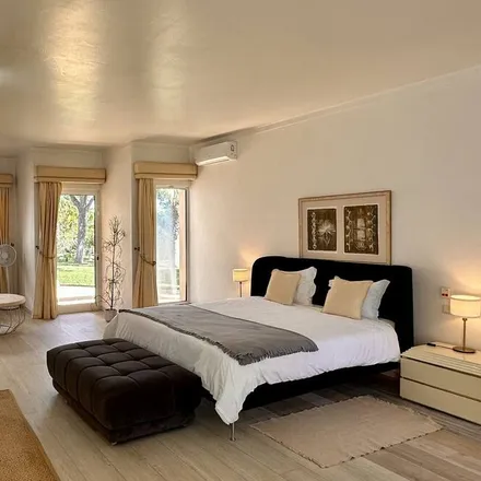 Rent this 6 bed house on 8125-001 Distrito de Évora