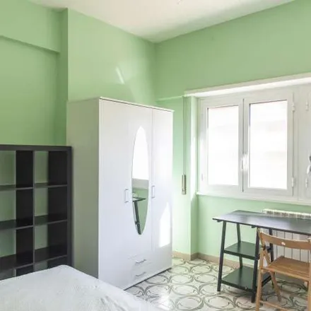 Rent this 3 bed apartment on Mara 85 in Viale Leonardo da Vinci 259, 261