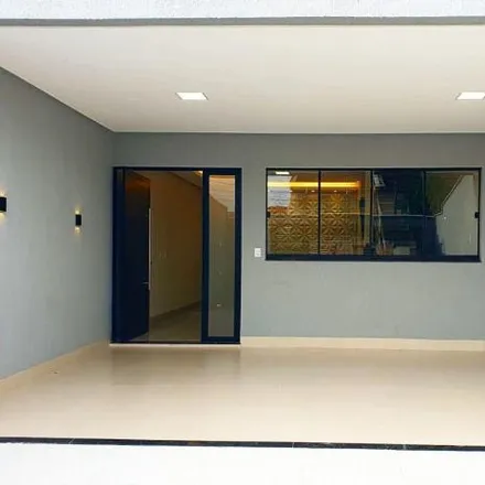 Buy this 4 bed house on Avenida Afonso Pena in Jardim Planalto, Goiânia - GO