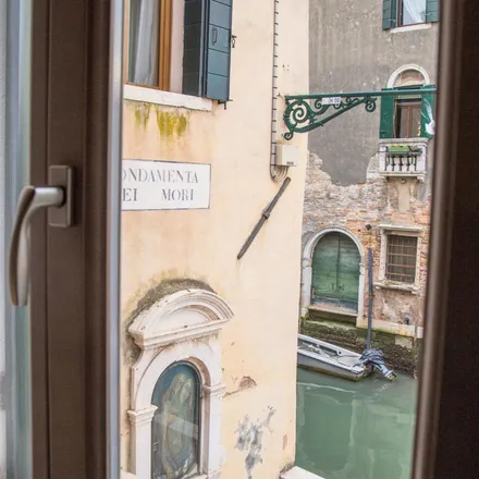 Image 2 - Fontego dei Turchi, Salizada del Fontego dei Turchi, 30135 Mestre VE, Italy - Apartment for rent