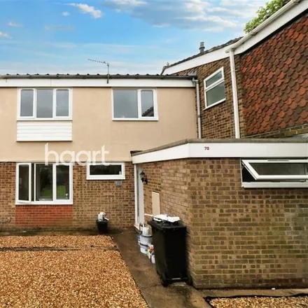 Rent this 3 bed townhouse on Stubsmead in Swindon, SN3 3TA