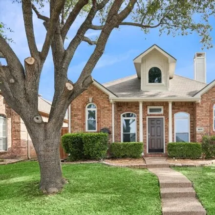 Buy this 4 bed house on 3071 Ridge Hollow Drive in Plano, TX 75023