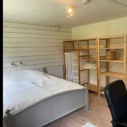 Rent this 1 bed room on Byvägen 29 in 163 45 Spånga, Sweden