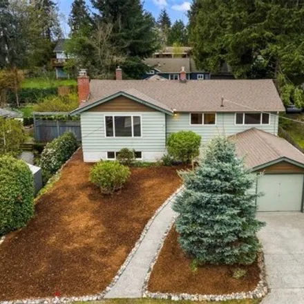 Buy this 4 bed house on 11721 North Park Avenue North in Seattle, WA 98133