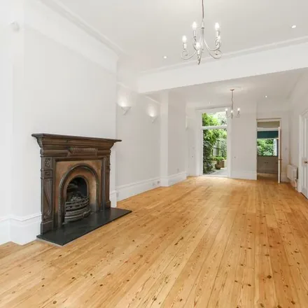 Rent this 5 bed apartment on 28 Heath Hurst Road in London, NW3 2RX