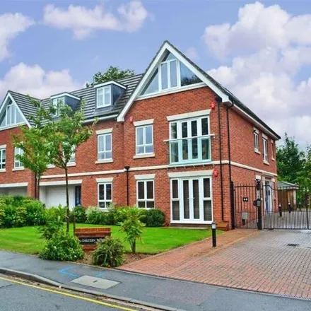 Buy this 1 bed apartment on Station Road in Chesham Bois, HP6 5DJ