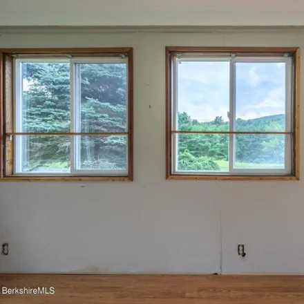 Image 6 - 357 State Road, Great Barrington, MA 01230, USA - House for sale